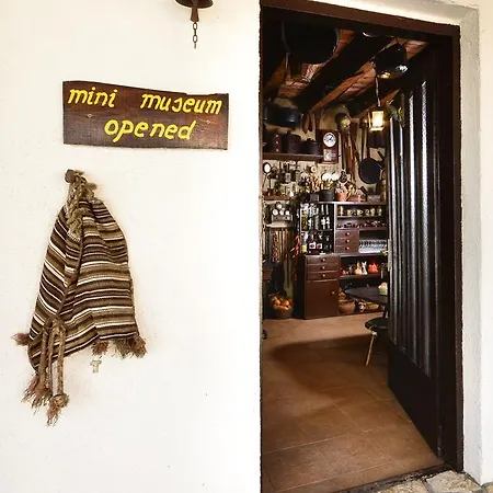 Borovac Couette-café 3*