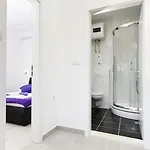 Borovac Bed and Breakfast